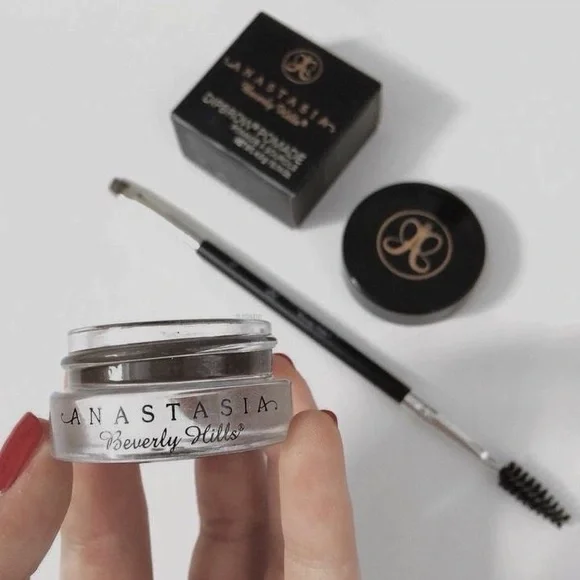 Dipbrow Pomade By Anastasia Beverly Hills - Picture 4 of 4